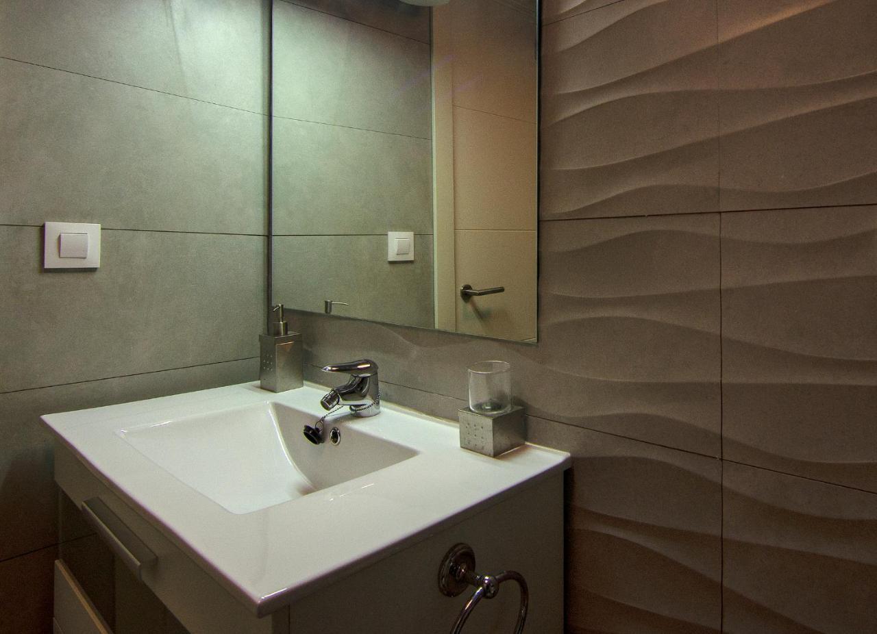 Santa Clara Apartments Girona Bagian luar foto