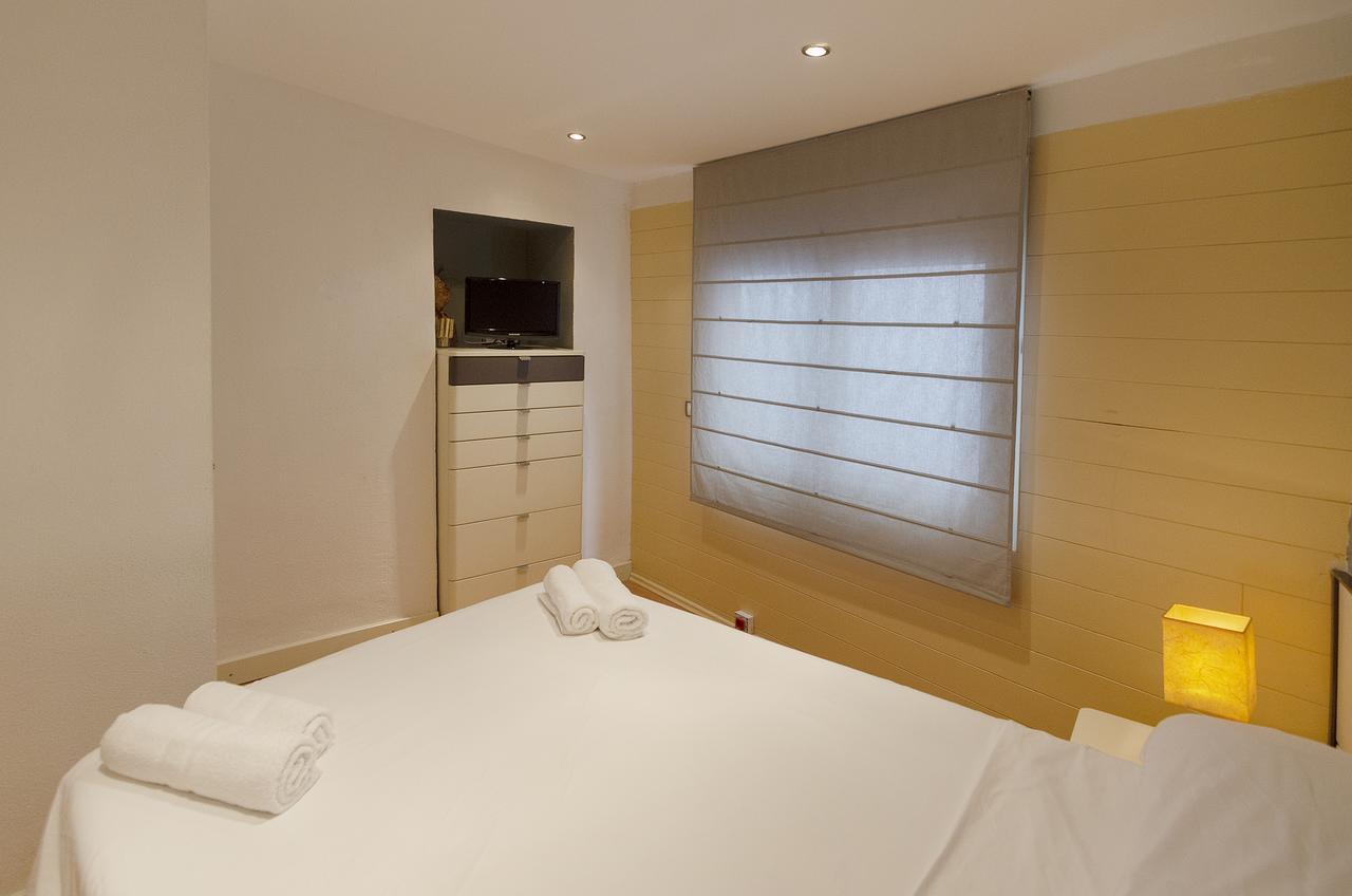 Santa Clara Apartments Girona Bagian luar foto